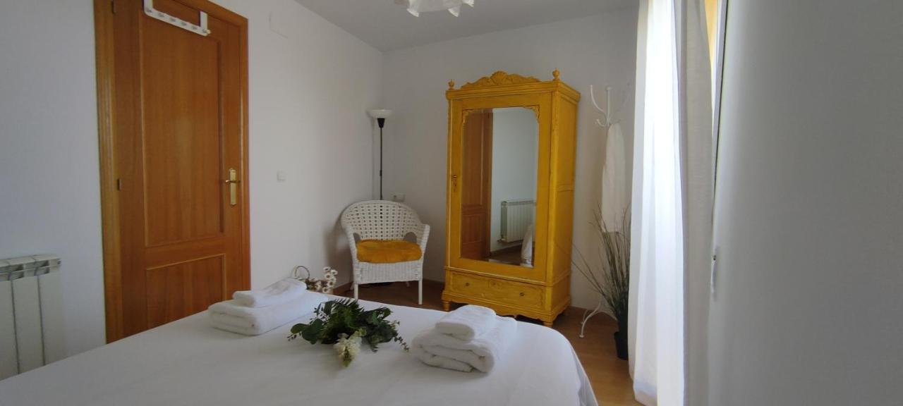 La Casa De Fuentetoba Villa Kültér fotó